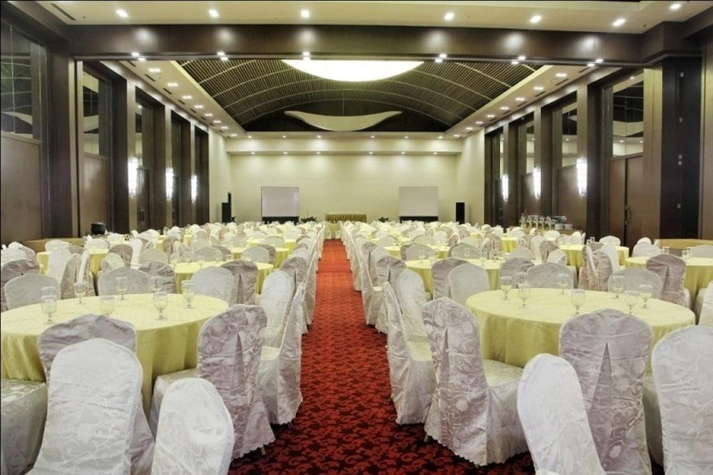Hotel Horison Lampung 3*